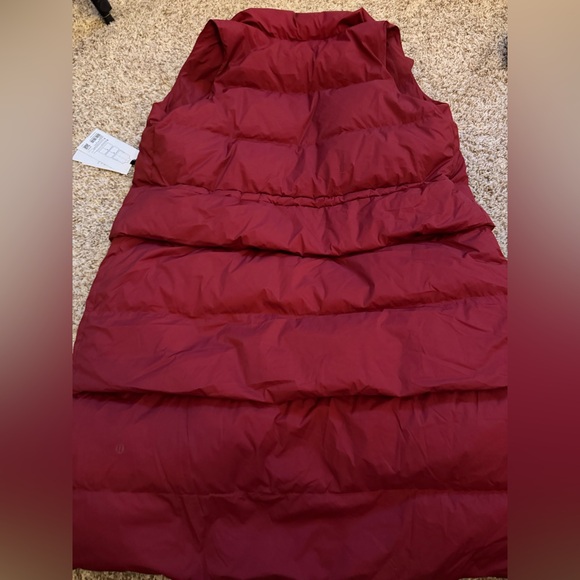 NWT Transformable Parka / Dark Sport Red - Picture 14 of 16